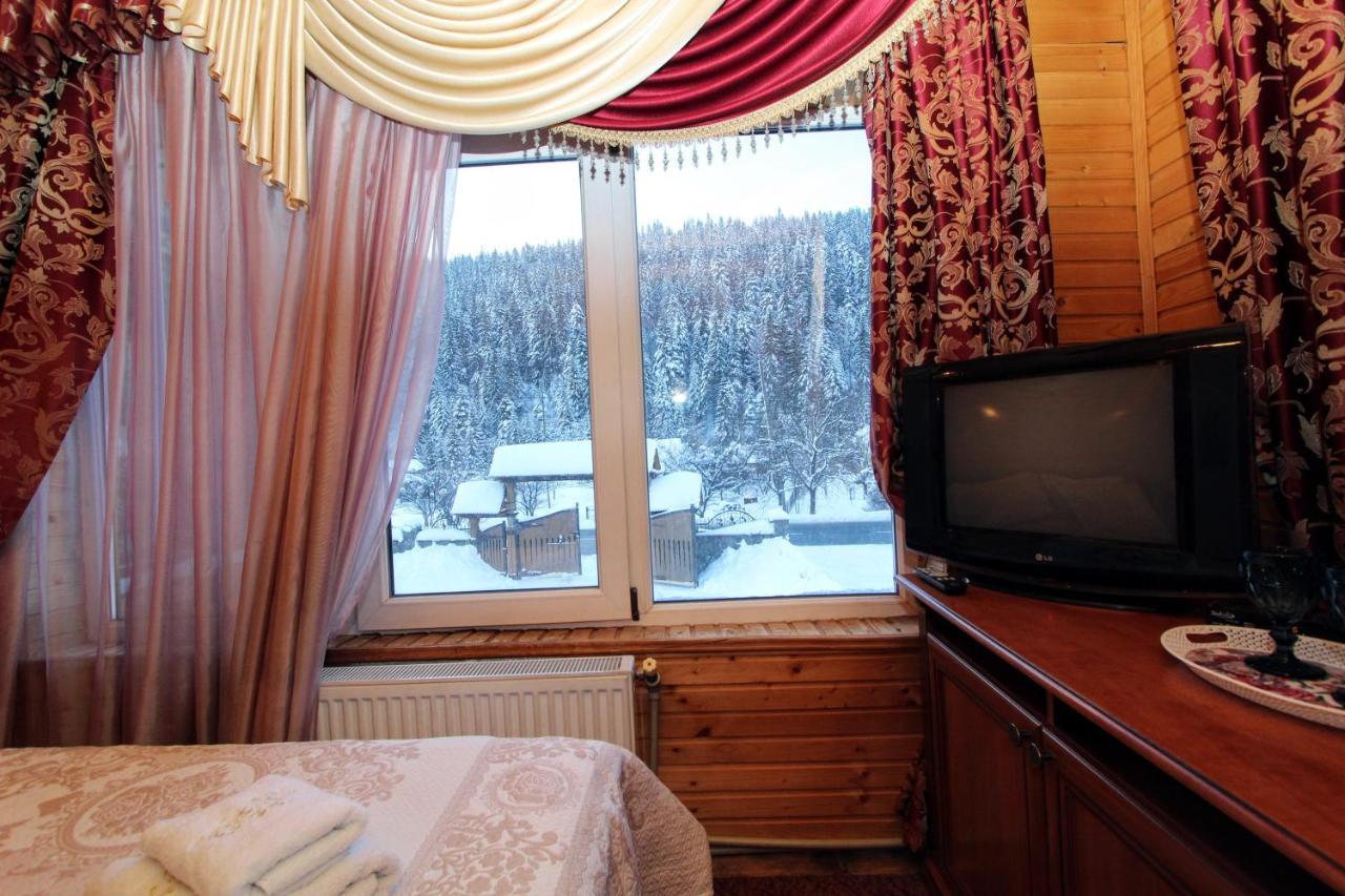 Затишний Готель "Едем" Mîkulîciîn Exterior foto